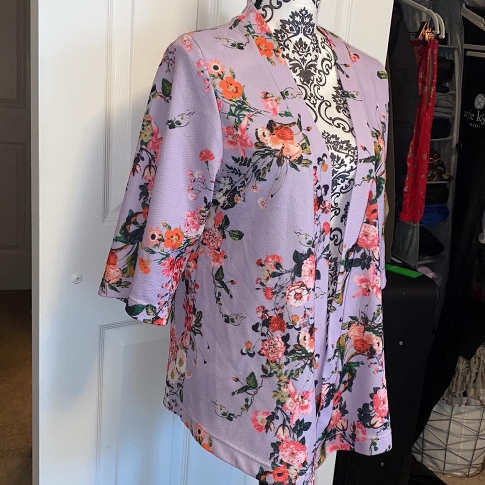 Boohoo Floral Print Kimono - Picture 5 of 12